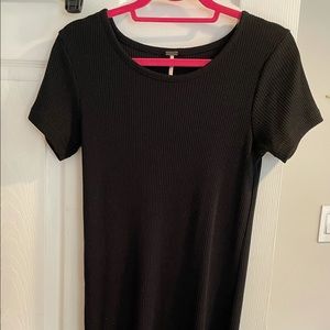 BODYCON BLACK TEE DRESS